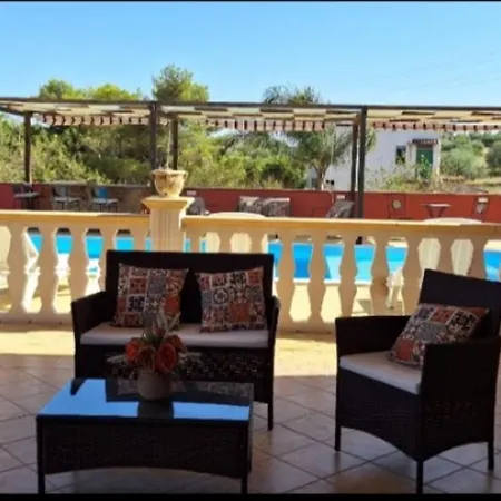Radiosa With Private Fenced Pool & Hdro-massage Leggete L'informazioni Sull'host Please Read Host Info Favara