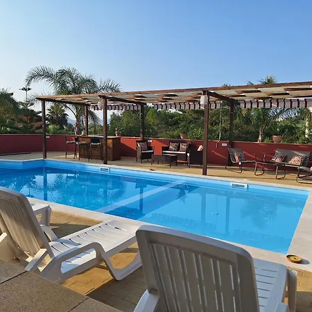 Radiosa With Private Fenced Pool & Hdro-massage Leggete L'informazioni Sull'host Please Read Host Info Favara